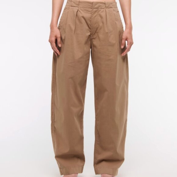 Abercrombie & Fitch Pants - Abercrombie & Fitch Mid Rise Barrel Pant NWT